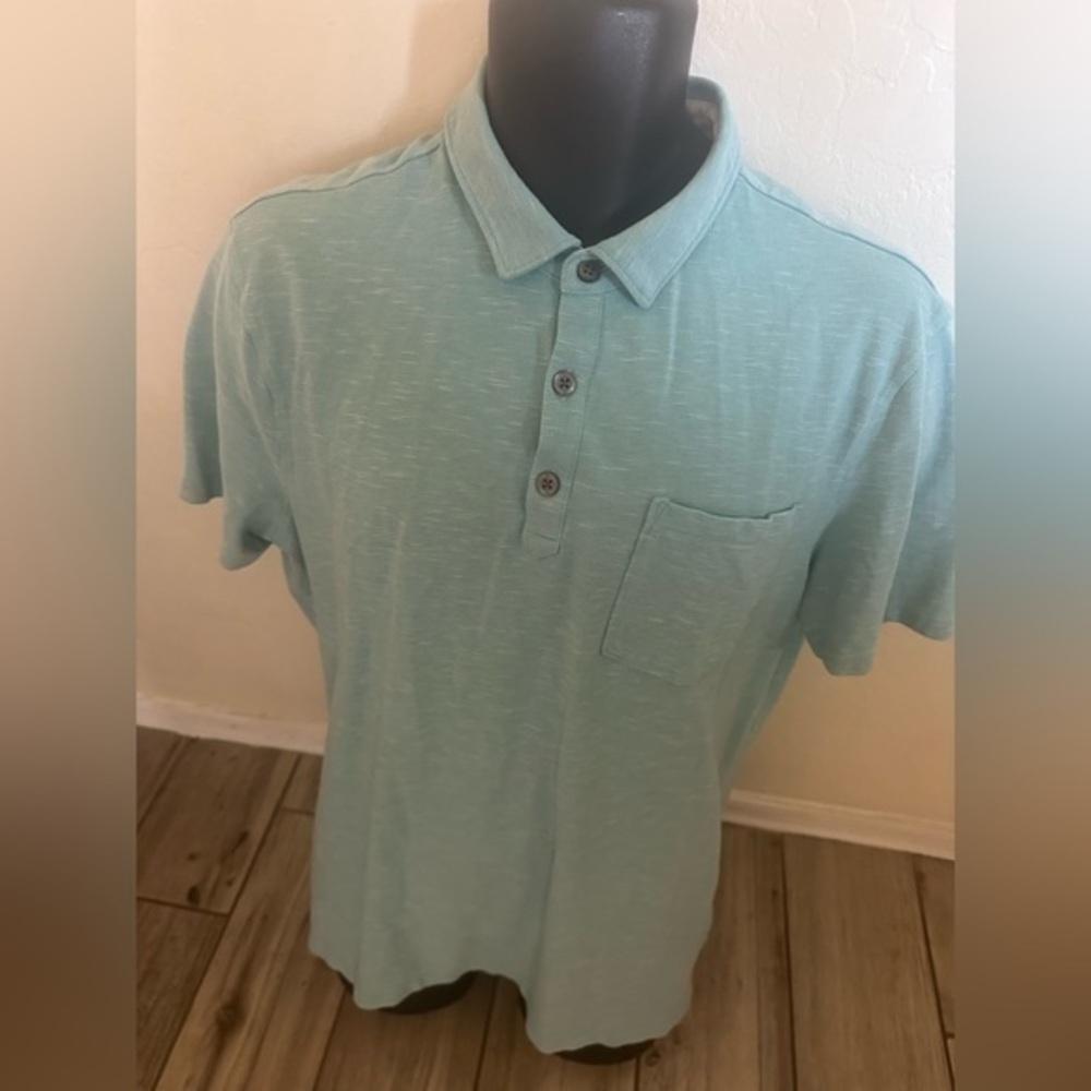 Men’s pre own as is size XL banana republic polo shirt Hazel pocket